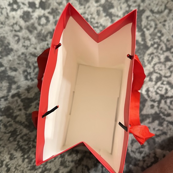 ♥️Gift Bag♥️ - Picture 3 of 3
